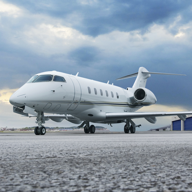 Jato Bombardier no Pátio